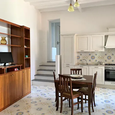 Casa Bouganville * Pollara