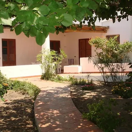 Casa Bouganville Pollara