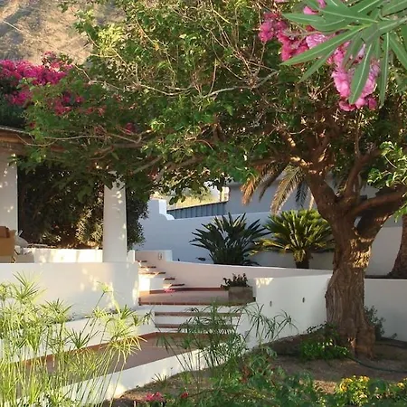 Casa Bouganville Holiday home Pollara